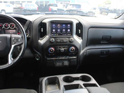 Certified 2022 Chevrolet Silverado 1500 LT AWD/4WD image 7