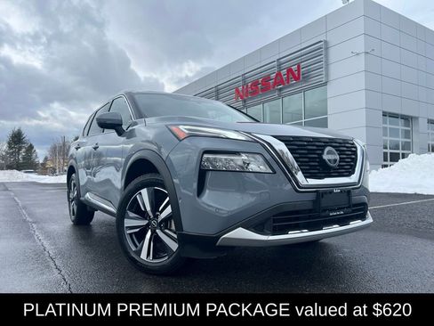 Used 2023 Nissan Rogue Platinum w/ Platinum Premium Package image 3