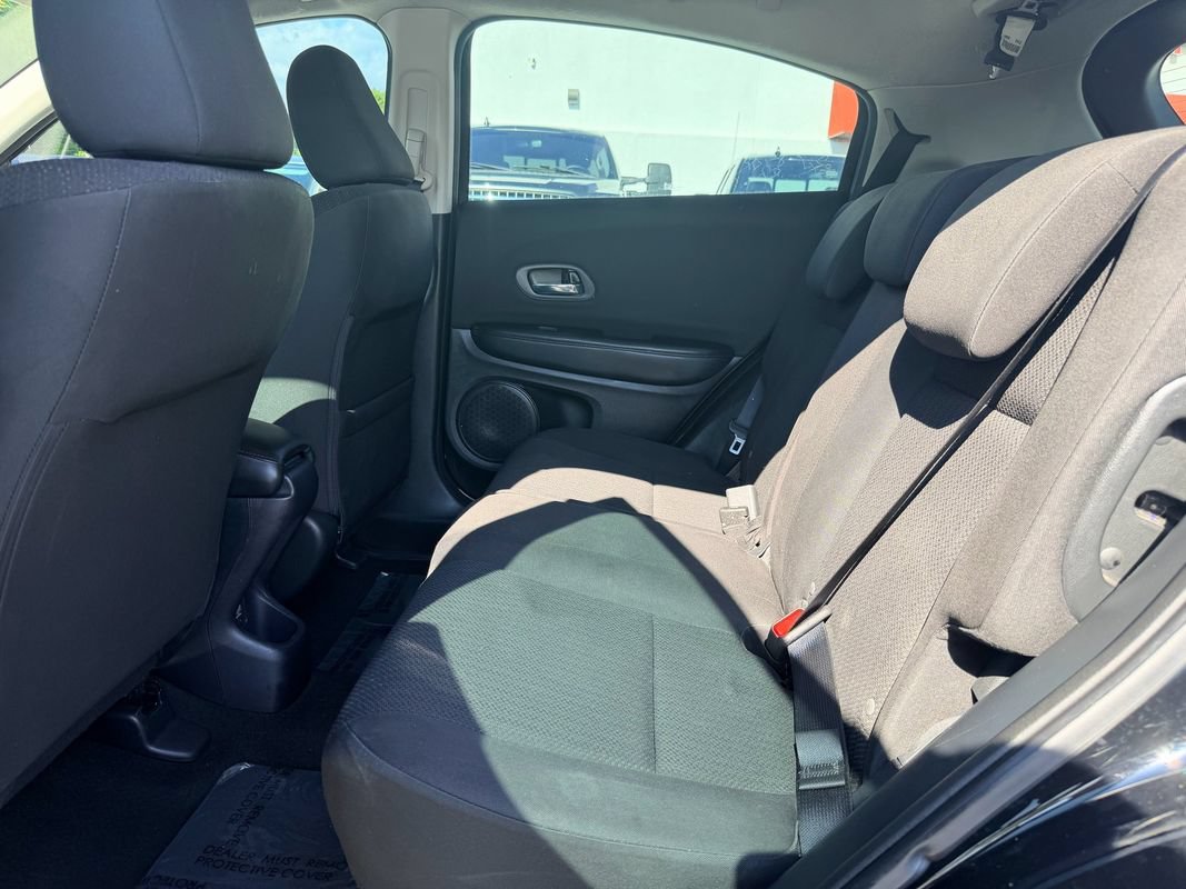 Used 2018 Honda HR-V LX image 13