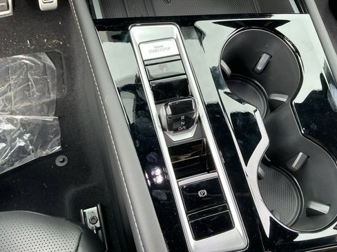 New 2026 Volkswagen Atlas Cross Sport SEL R-Line image 20