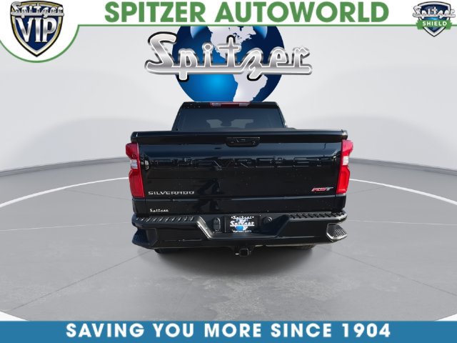 New 2026 Chevrolet Silverado 1500 RST w/ LPO, Dark Essentials Package AWD/4WD image 16