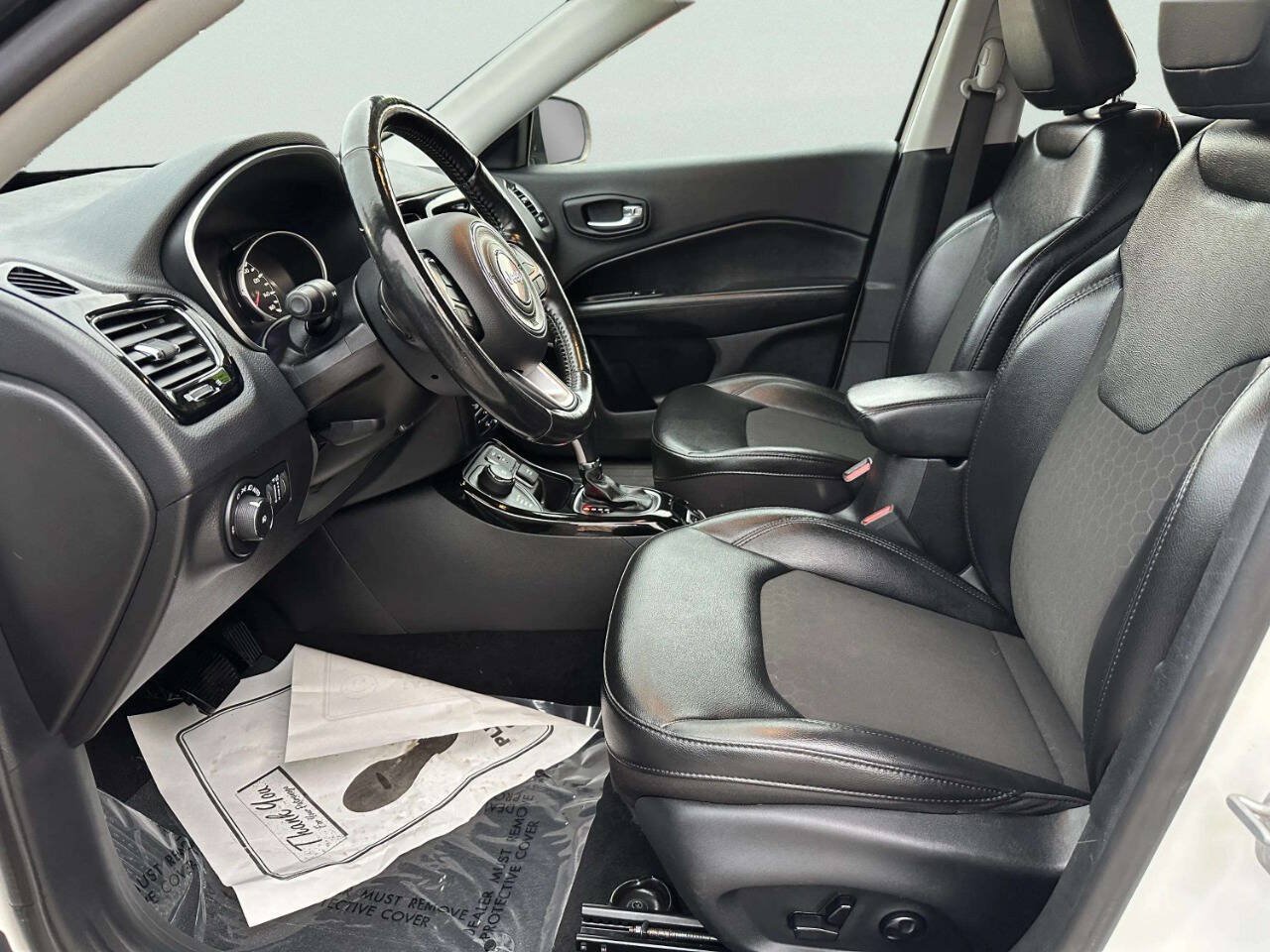 Used 2020 Jeep Compass Latitude AWD/4WD image 9