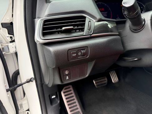 Used 2019 Honda Accord Sport image 14