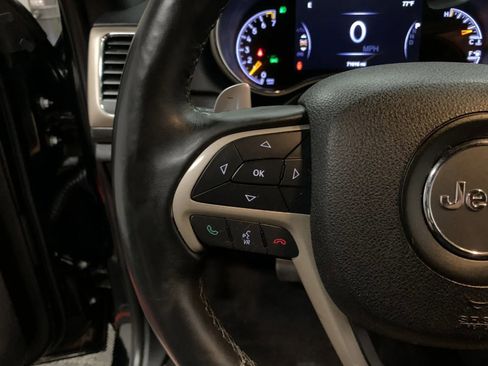 Used 2017 Jeep Grand Cherokee Laredo w/ Quick Order Package 23E image 22