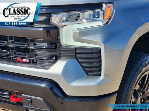 Used 2025 Chevrolet Silverado 1500 LT Trail Boss w/ Convenience Package II image 10