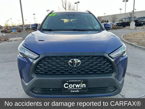 Used 2023 Toyota Corolla Cross LE image 2