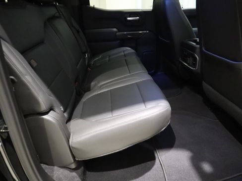 Used 2020 GMC Sierra 1500 SLT w/ SLT Premium Plus Package AWD/4WD image 9