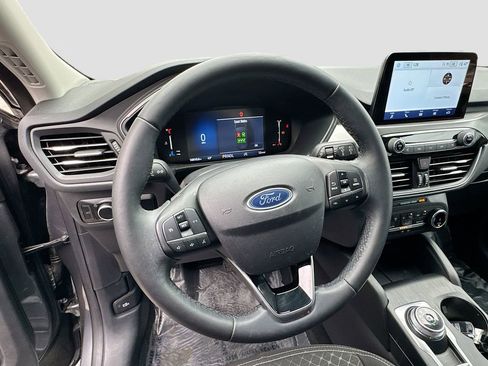 Used 2023 Ford Escape Active FWD image 11