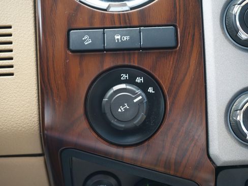 Used 2015 Ford F350 Lariat w/ Lariat Ultimate Package AWD/4WD image 23