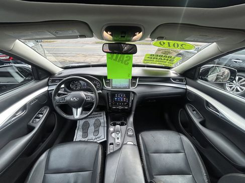 Used 2019 INFINITI QX50 Essential w/ Premium Heat Package image 11
