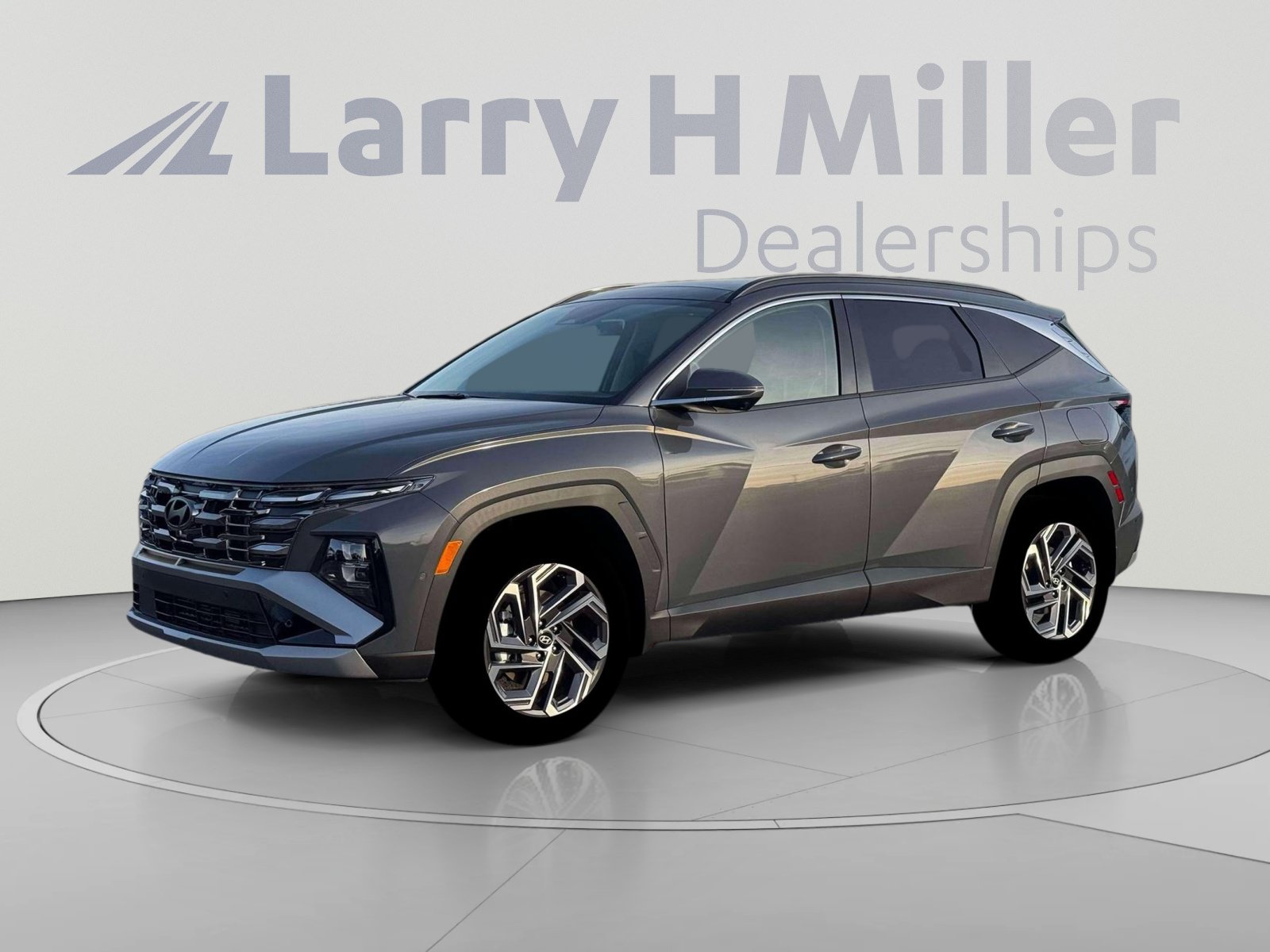 New 2026 Hyundai Tucson Limited AWD/4WD image 2