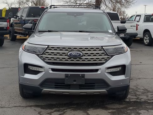 Used 2022 Ford Explorer Limited w/ Equipment Group 301A image 11