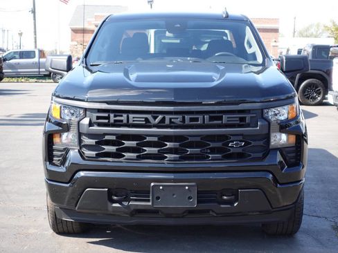 Used 2023 Chevrolet Silverado 1500 Custom w/ LPO, Dark Essentials Package image 5