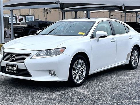 Used 2013 Lexus ES 350 w/ Premium Pkg FWD image 2