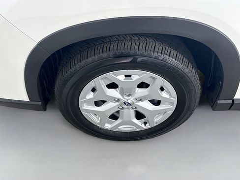 Used 2024 Subaru Forester image 37