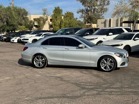 Used 2018 Mercedes-Benz C 300 Sedan image 2