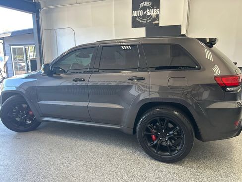 Used 2014 Jeep Grand Cherokee SRT8 w/ Luxury Group II AWD/4WD image 4