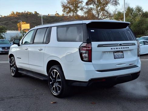 Used 2022 Chevrolet Suburban RST w/ Luxury Package image 7