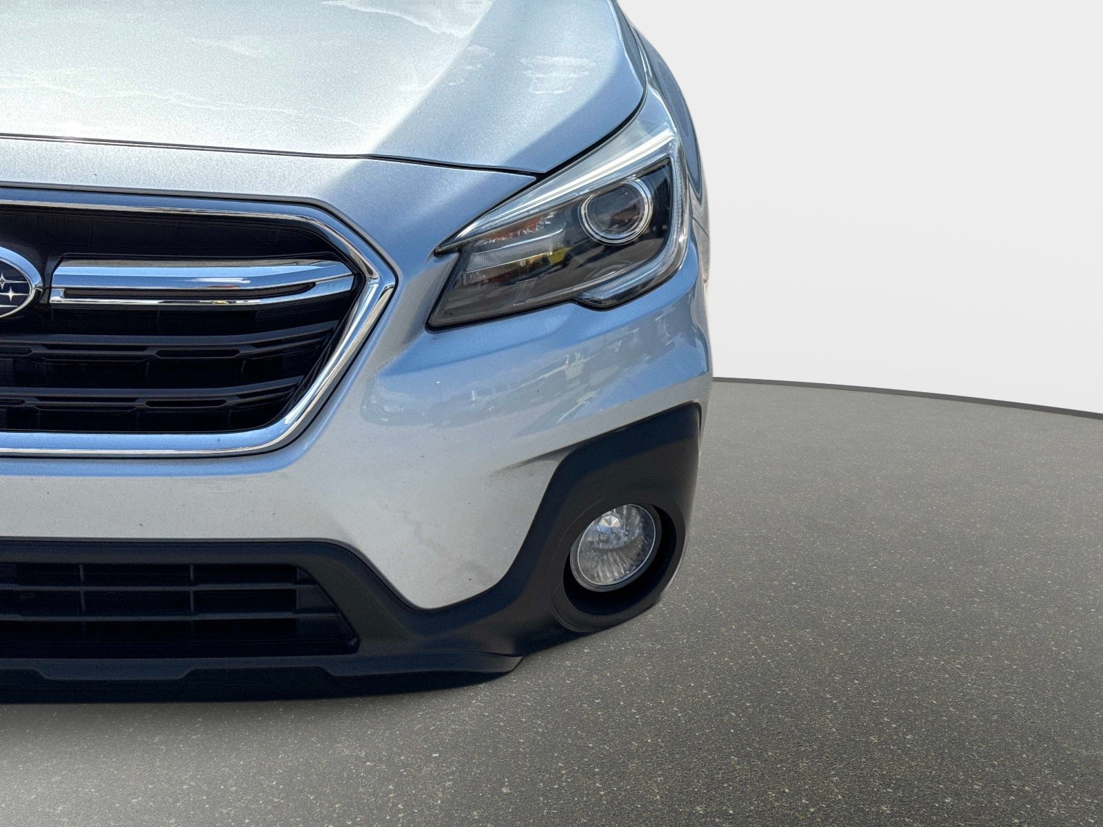 Used 2019 Subaru Outback 2.5i Limited AWD/4WD image 11