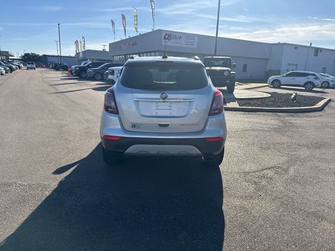 Used 2018 Buick Encore Preferred image 34