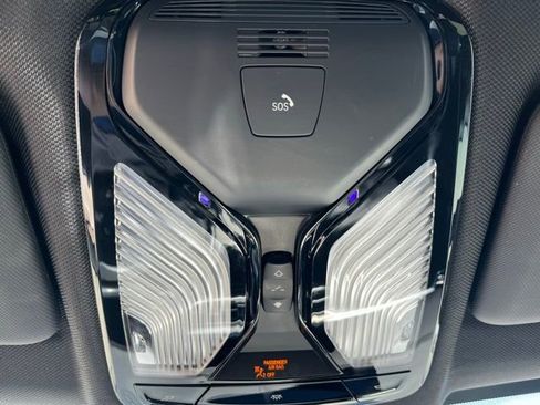 Used 2020 BMW X5 sDrive40i w/ M Sport Package RWD image 17