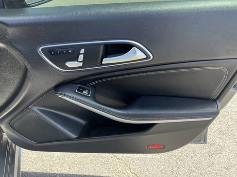 Used 2019 Mercedes-Benz CLA 250 image 17