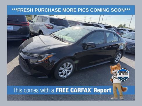 Used 2024 Toyota Corolla LE FWD image 1
