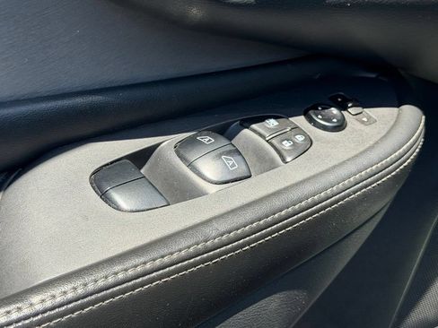 Used 2021 Nissan Murano SV FWD image 20