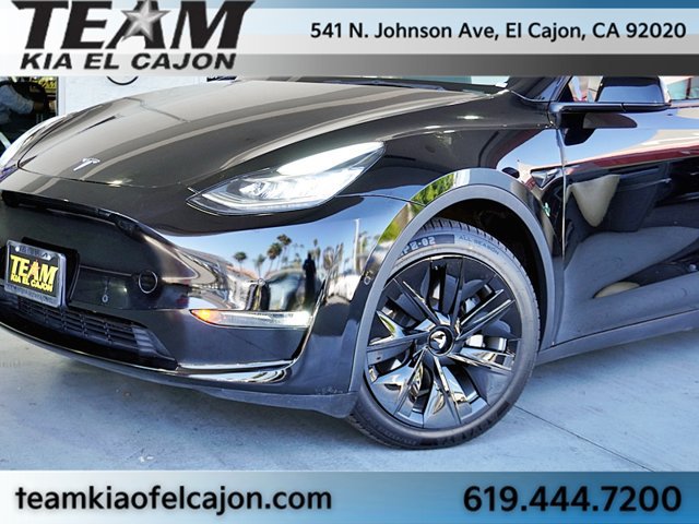Used 2021 Tesla Model Y Long Range AWD/4WD image 3