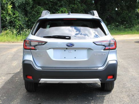 New 2025 Subaru Outback Limited image 10