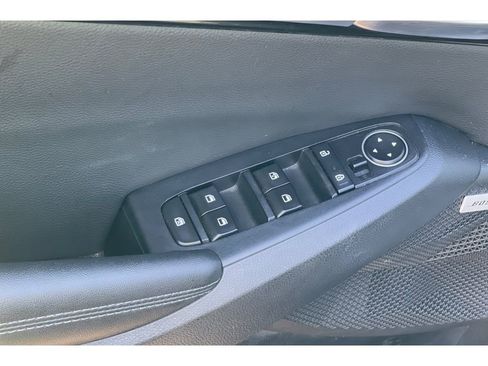 Used 2022 Kia Seltos SX w/ Sunroof Package image 12