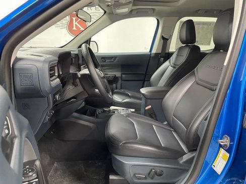 New 2025 Ford Maverick Lariat w/ Black Appearance Package image 11