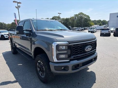 Used 2024 Ford F250 XLT w/ Tremor Off-Road Package AWD/4WD image 2