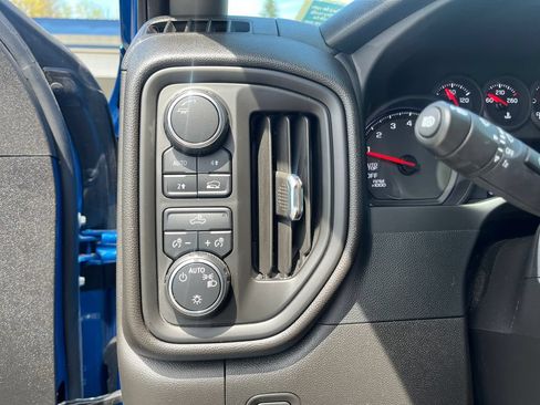 Used 2024 Chevrolet Silverado 1500 Custom AWD/4WD image 15