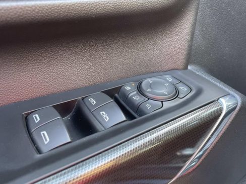 Used 2020 GMC Sierra 2500 AT4 w/ AT4 Premium Package image 17