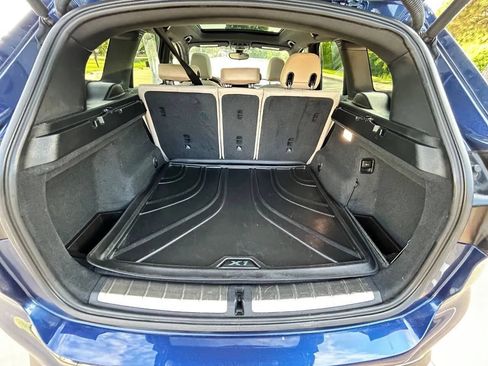Used 2018 BMW X1 sDrive28i w/ Premium Package FWD image 11