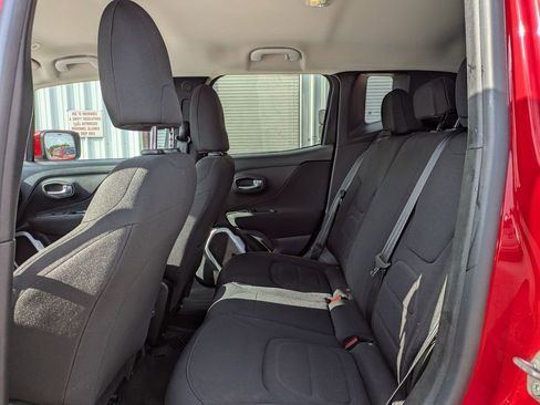 Used 2019 Jeep Renegade Latitude image 26