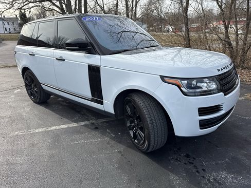 Used 2017 Land Rover Range Rover HSE image 7