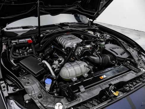 Used 2020 Ford Mustang Shelby GT500 w/ Carbon Fiber Track Pack image 66