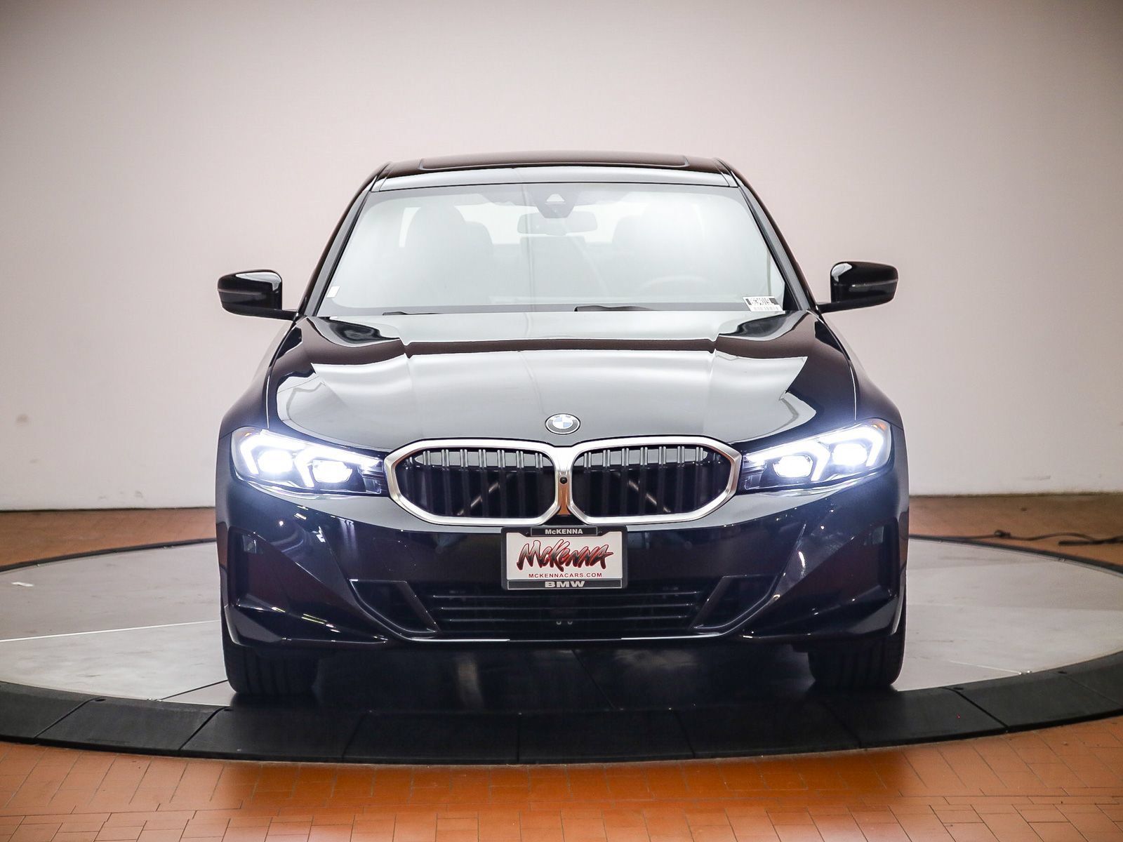 Used 2026 BMW 330i Sedan w/ Premium Package RWD image 7