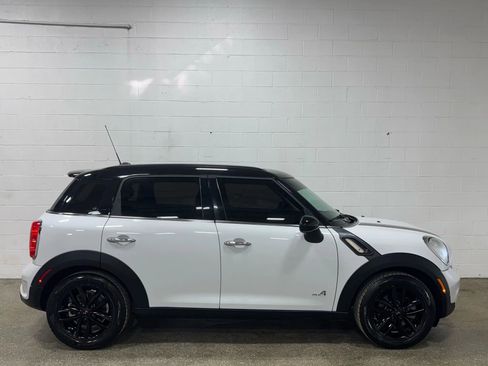 Used 2014 MINI Cooper Countryman S image 2