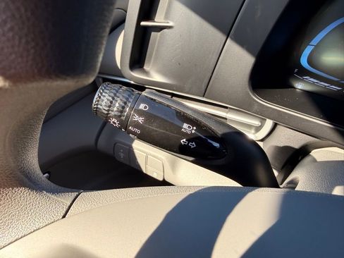 Used 2024 Hyundai Elantra SE image 14