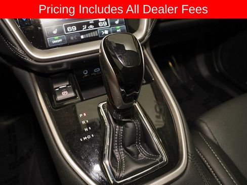 Used 2025 Subaru Outback Limited w/ Popular Package #2 AWD/4WD image 19
