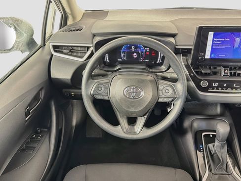 Used 2026 Toyota Corolla LE FWD image 18