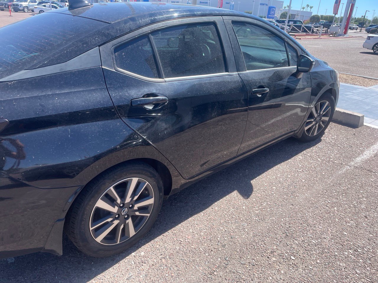Used 2021 Nissan Versa SV FWD image 7