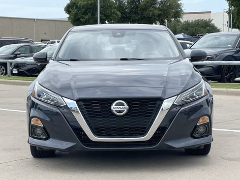 Used 2022 Nissan Altima 2.5 Platinum AWD/4WD image 7