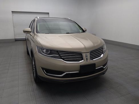 Used 2017 Lincoln MKX Reserve w/ Cargo Utility Package FWD image 14