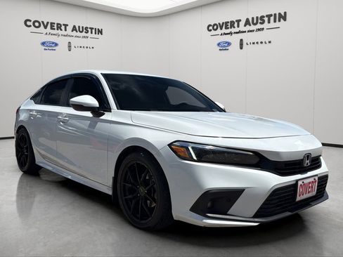 Used 2024 Honda Civic Touring image 7
