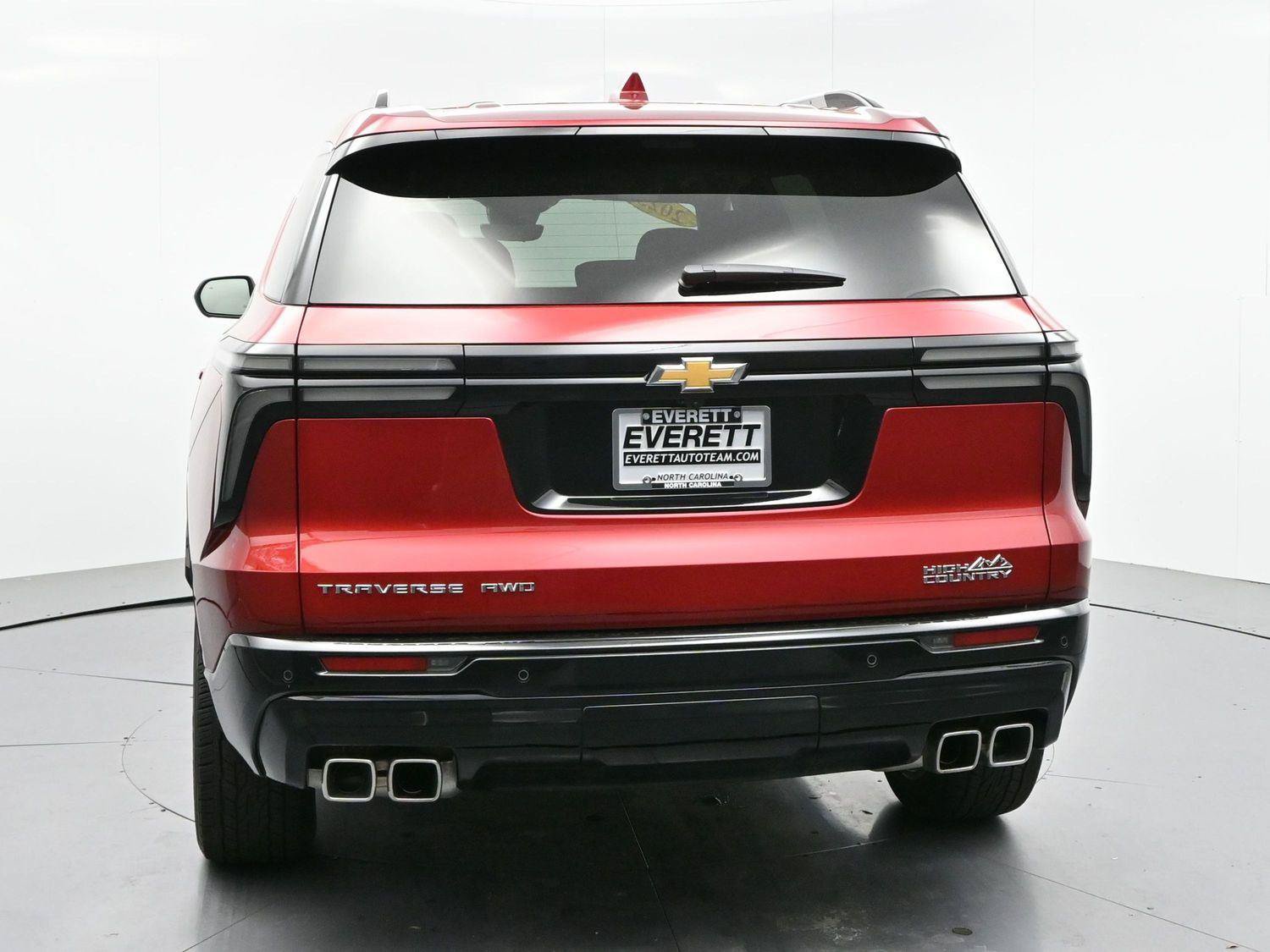Used 2025 Chevrolet Traverse High Country AWD/4WD image 6