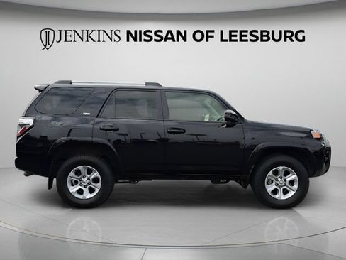 Used 2022 Toyota 4Runner SR5 AWD/4WD image 2